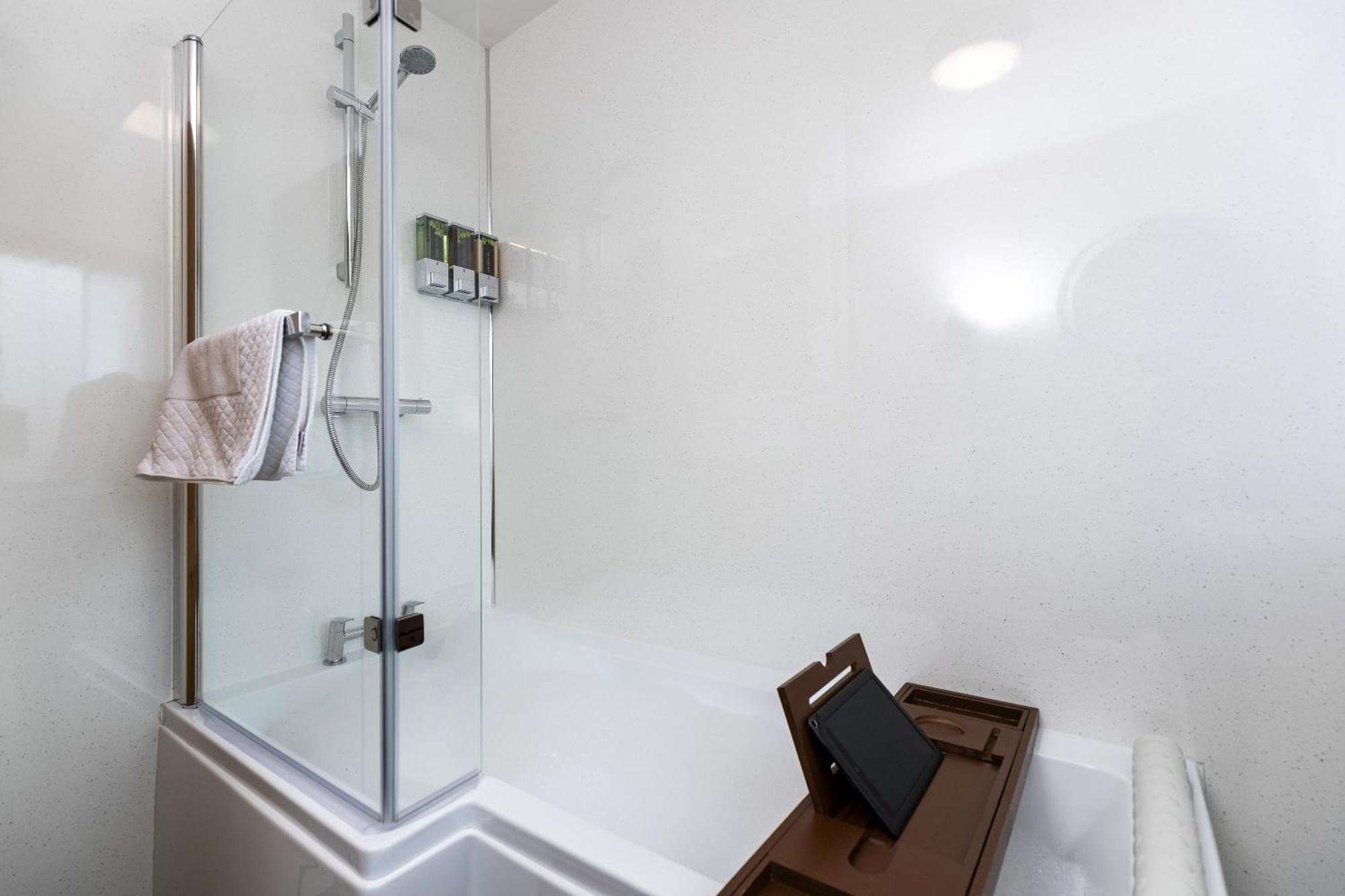 The Hideaway Villa Durham Bagian luar foto
